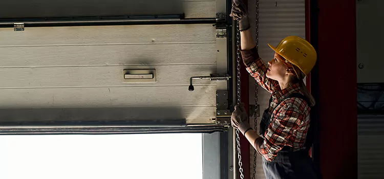Addressing Common Garage Door Stoppage Issues in The Villages, FL